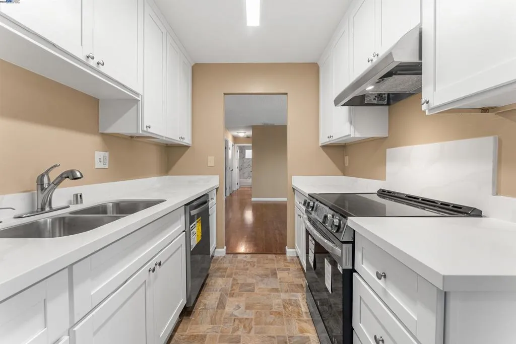 Livermore, California 94551, United States, 3 Bedrooms Bedrooms, ,2 BathroomsBathrooms,Residential,Active,103647