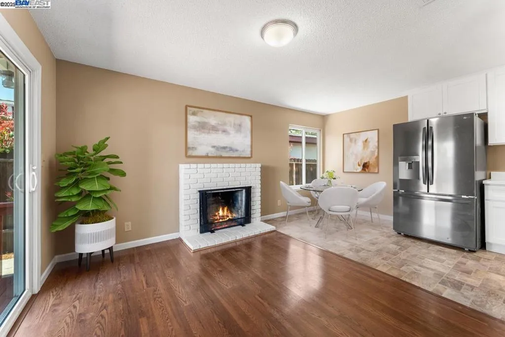 Livermore, California 94551, United States, 3 Bedrooms Bedrooms, ,2 BathroomsBathrooms,Residential,Active,103647