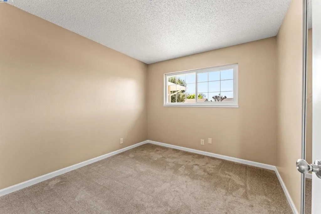 Livermore, California 94551, United States, 3 Bedrooms Bedrooms, ,2 BathroomsBathrooms,Residential,Active,103647