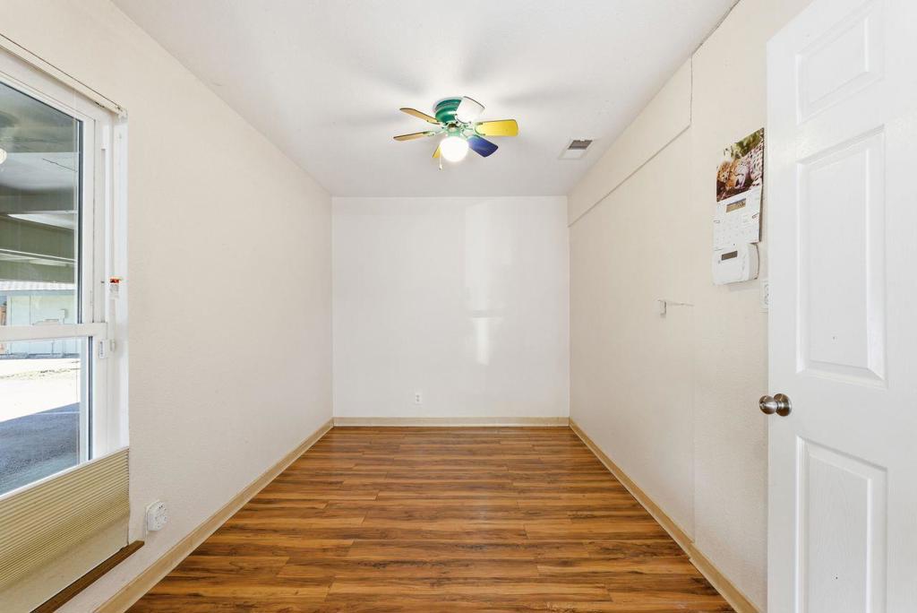 5561 Roundtree Terrace