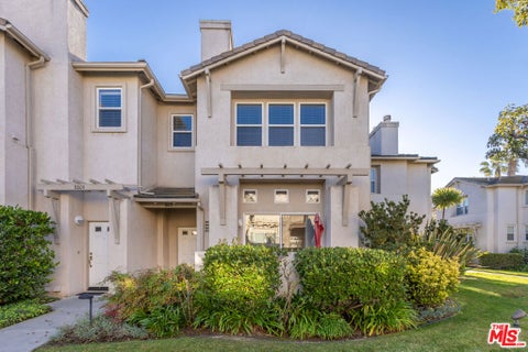 Photo of 8011 Hannum Avenue, Culver City, CA 90230 (MLS # 26844619)