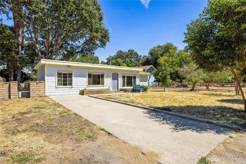 Photo of 16255 Walnut AVE, Atascadero, CA 93422 (MLS # NS26182689)