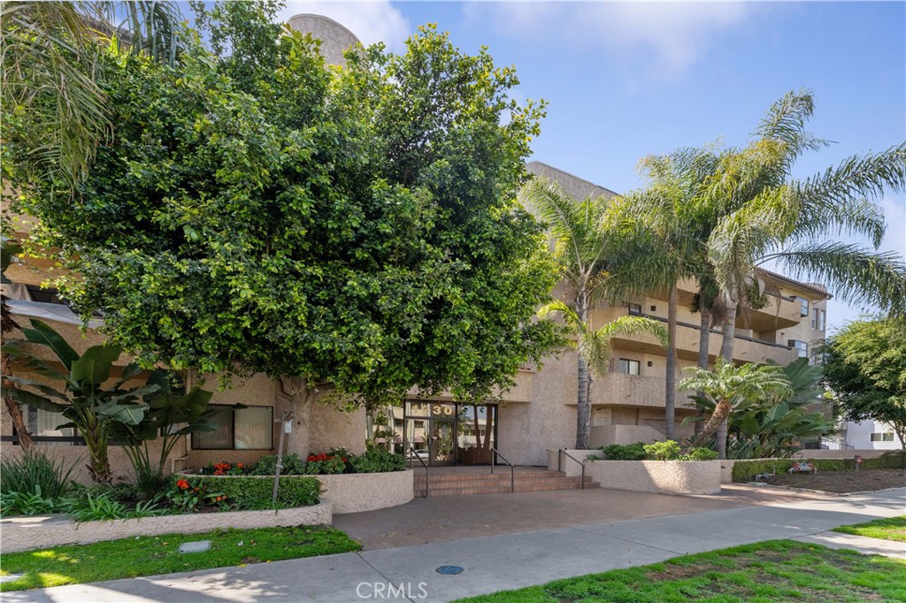 Alamitos Beach (AB) - Residential Lease