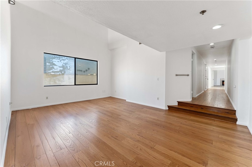 Alamitos Beach (AB) - Residential Lease