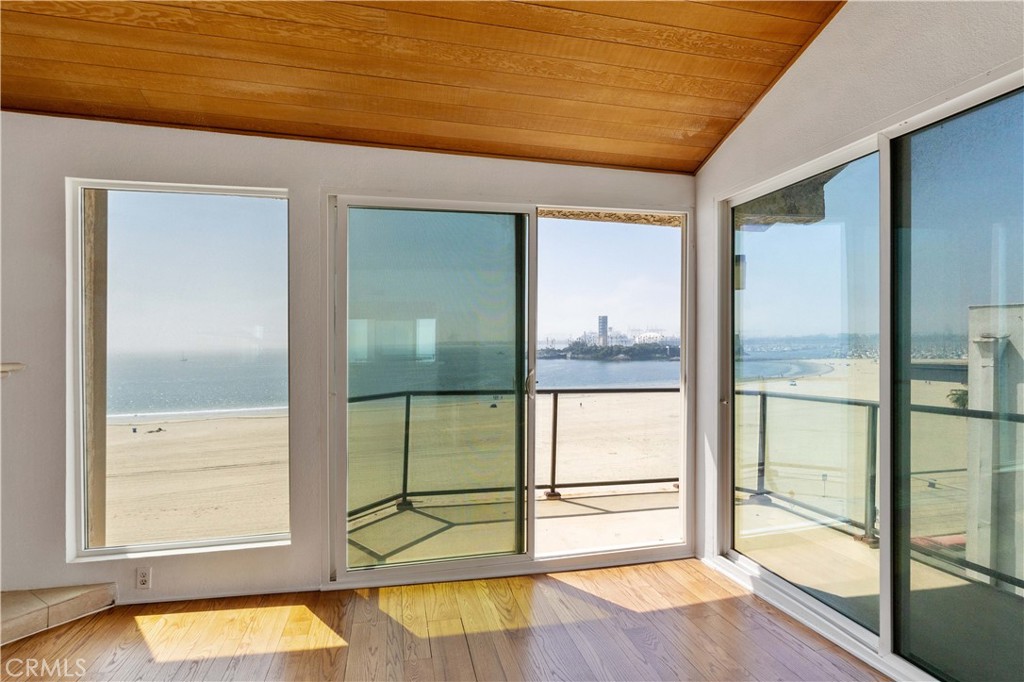 Alamitos Beach (AB) - Residential Lease