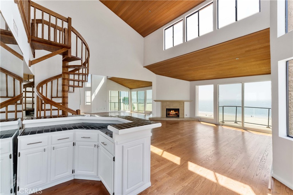 Alamitos Beach (AB) - Residential Lease