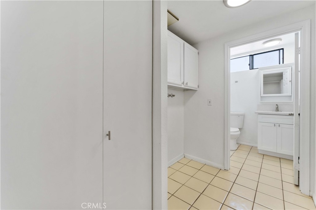 Alamitos Beach (AB) - Residential Lease