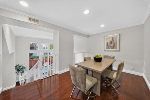 Tiny photo for 318 Vista Roma Way, San Jose, CA 95136 (MLS # ML82064944)