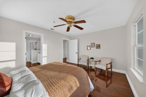 Tiny photo for 318 Vista Roma Way, San Jose, CA 95136 (MLS # ML82064944)