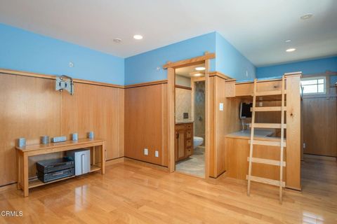 Tiny photo for 251 Palomares Avenue, Ventura, CA 93003 (MLS # V1-32161)