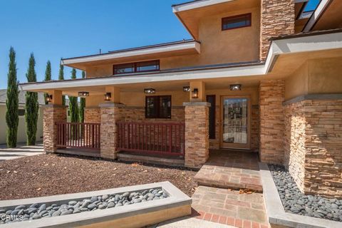 Tiny photo for 251 Palomares Avenue, Ventura, CA 93003 (MLS # V1-32161)