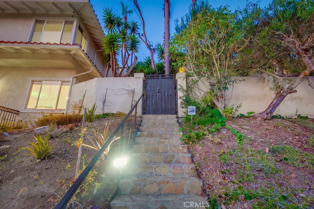 3554 Seaglen Drive