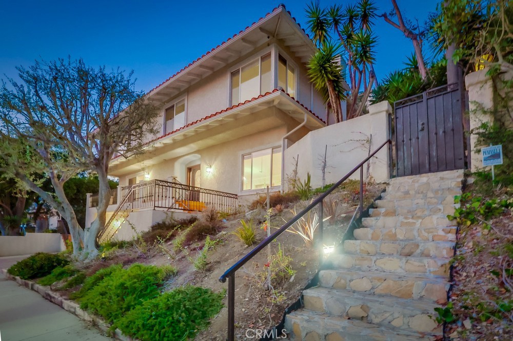 3554 Seaglen Drive