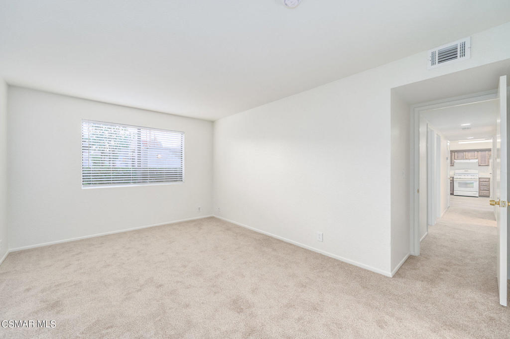 Regal Park Condos-294 - 1002472 - Residential Lease