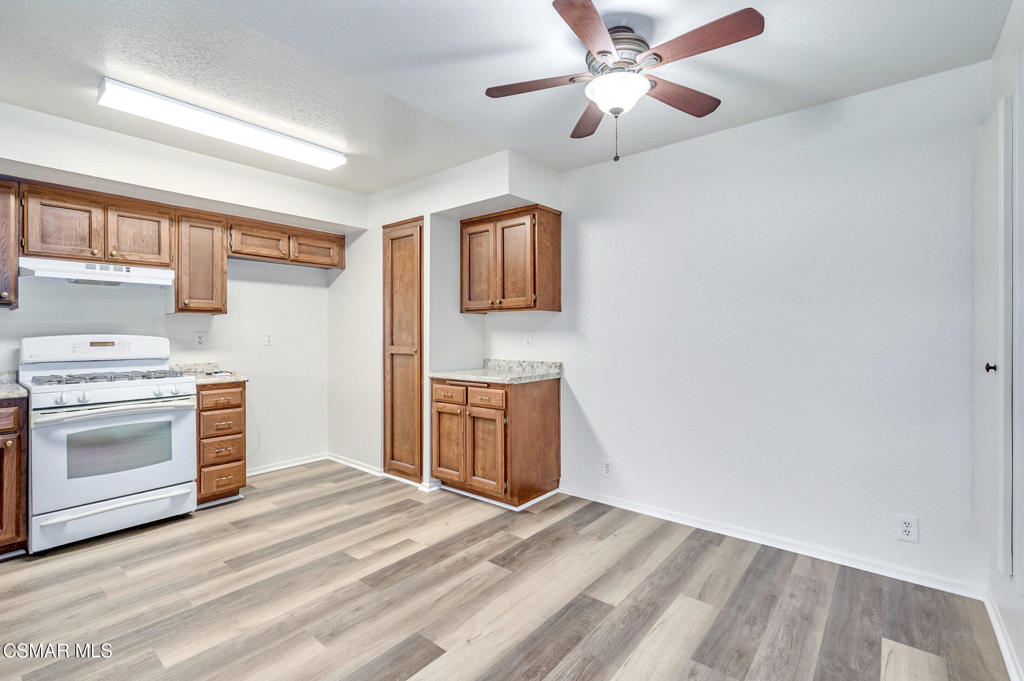 Regal Park Condos-294 - 1002472 - Residential Lease