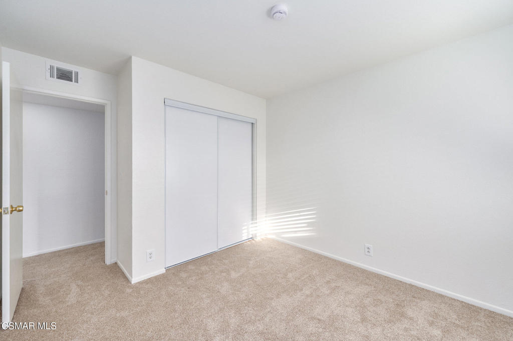 Regal Park Condos-294 - 1002472 - Residential Lease