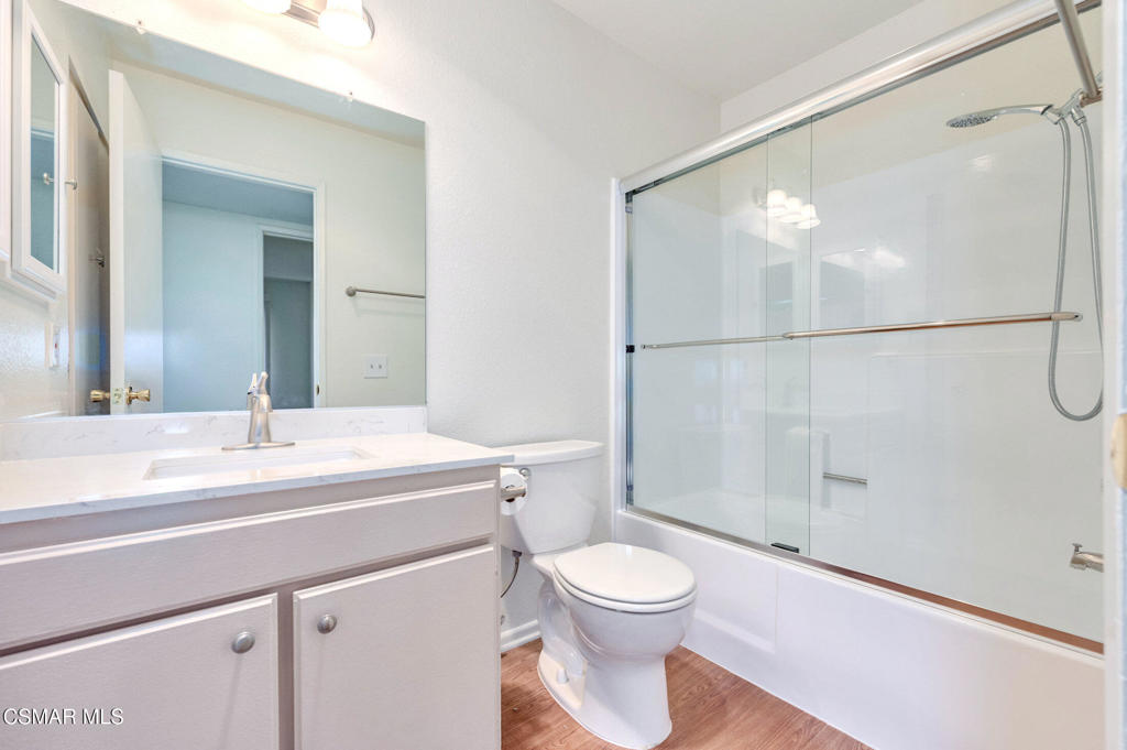 Regal Park Condos-294 - 1002472 - Residential Lease