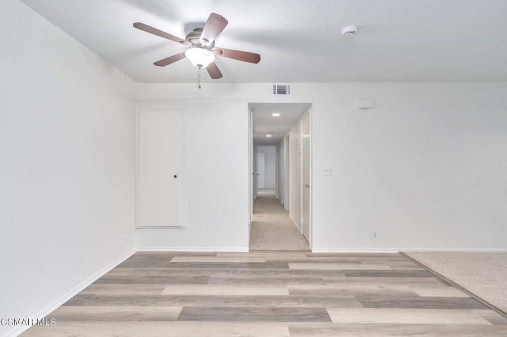 Regal Park Condos-294 - 1002472 - Residential Lease