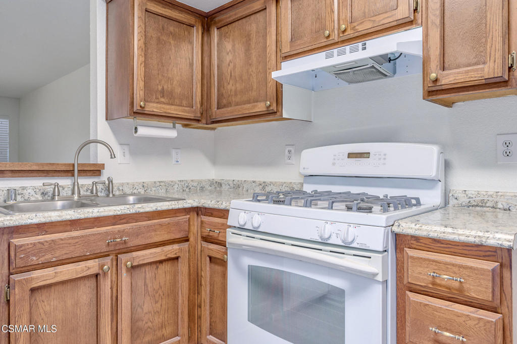 Regal Park Condos-294 - 1002472 - Residential Lease