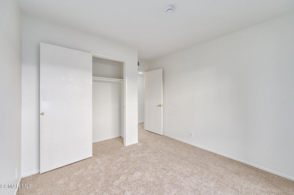 Regal Park Condos-294 - 1002472 - Residential Lease