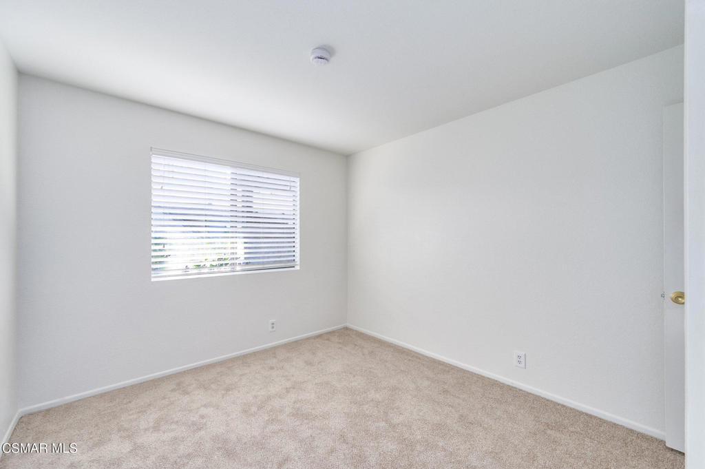 Regal Park Condos-294 - 1002472 - Residential Lease