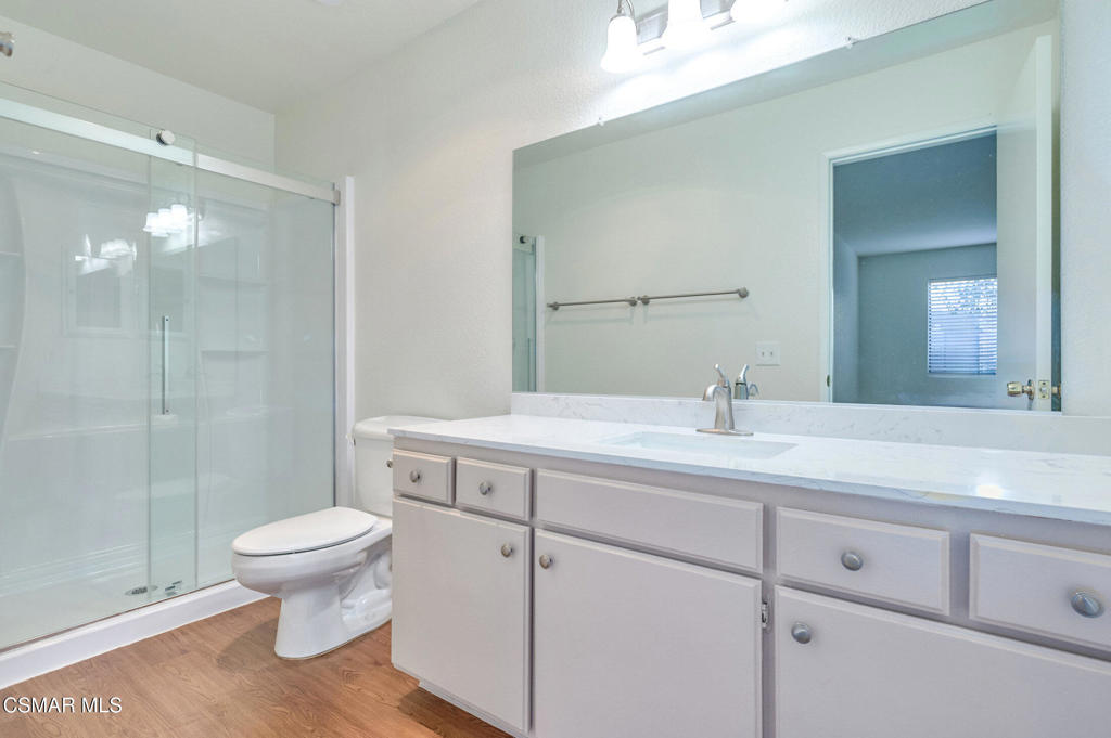 Regal Park Condos-294 - 1002472 - Residential Lease