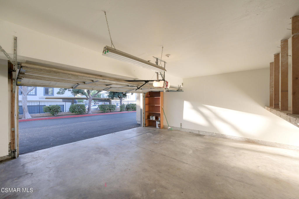 Regal Park Condos-294 - 1002472 - Residential Lease