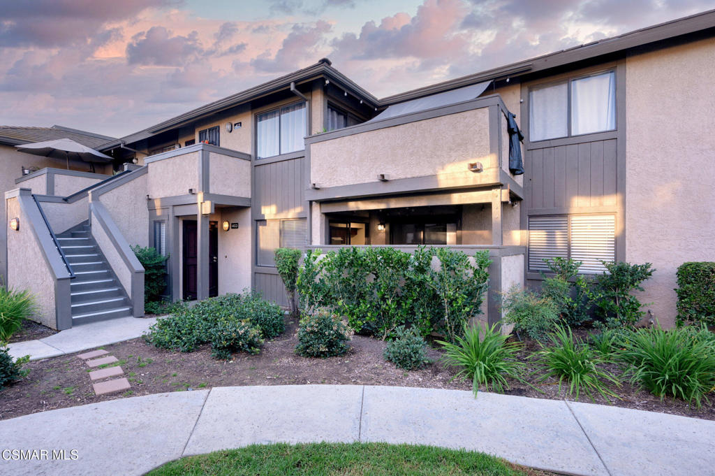 Regal Park Condos-294 - 1002472 - Residential Lease