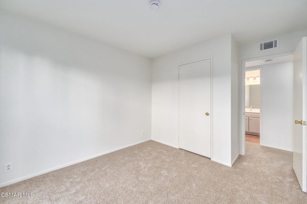 Regal Park Condos-294 - 1002472 - Residential Lease