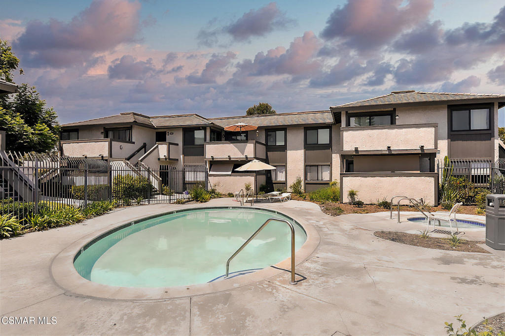 Regal Park Condos-294 - 1002472 - Residential Lease