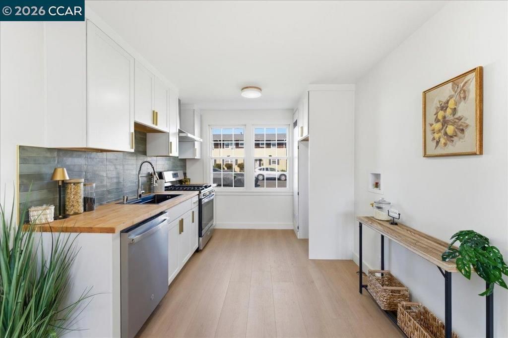 Photo of 69 Baldwin St, Vallejo, CA 94590 (MLS # 41128949)