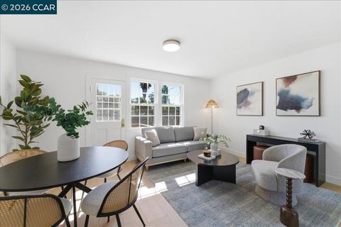 Photo of 69 Baldwin St, Vallejo, CA 94590 (MLS # 41128949)