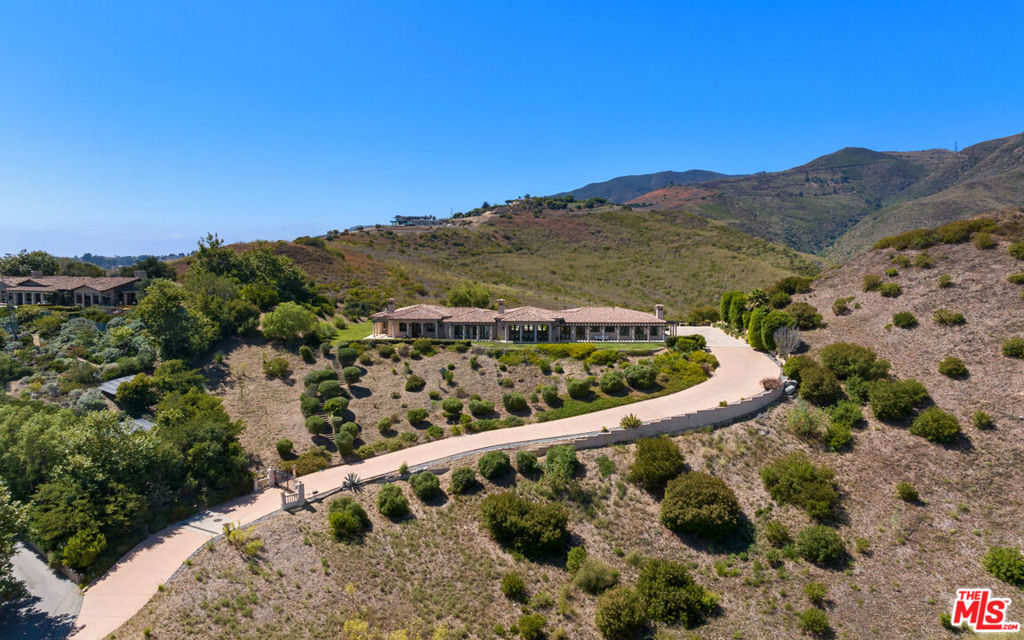 27311 Winding Way