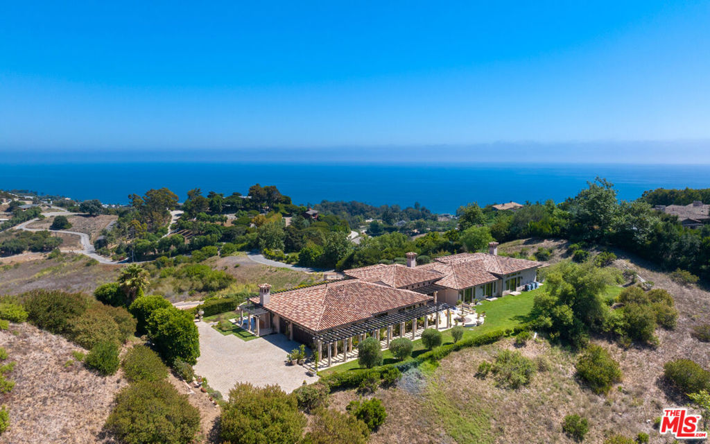 27311 Winding Way