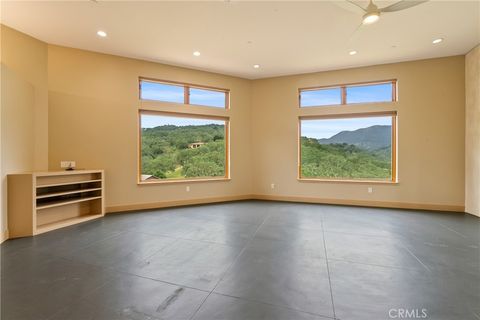 Tiny photo for 8140 Castenada Lane, Atascadero, CA 93422 (MLS # NS26071290)