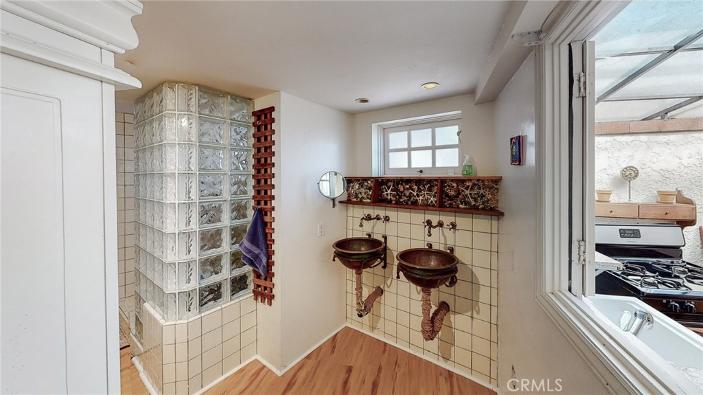 274 Diamond Street 1