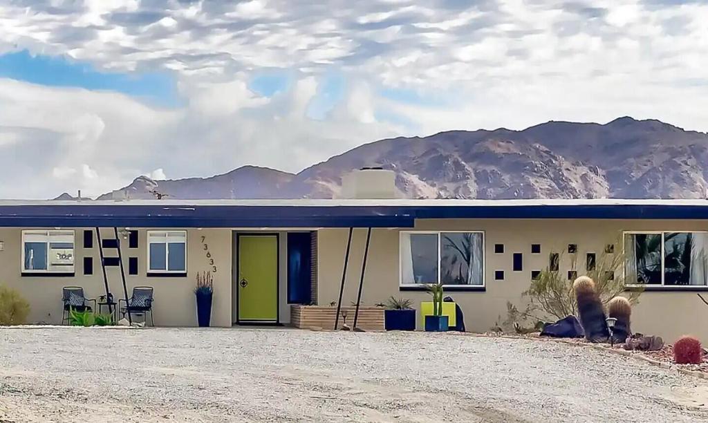 73633 Desert Trail Drive
