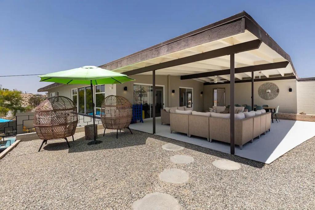 73633 Desert Trail Drive