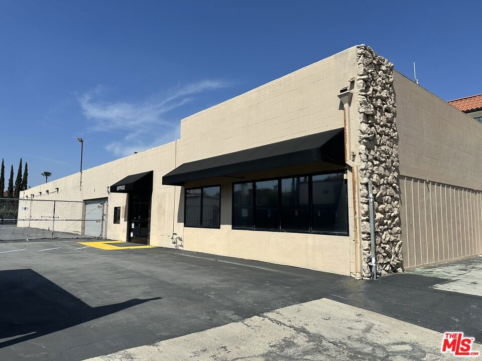 6919 Laurel Canyon Boulevard