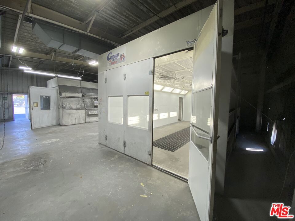 6919 Laurel Canyon Boulevard