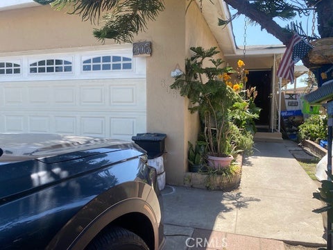 Photo of 604 W 83rd St, Los Angeles, CA 90044 (MLS # DW26160469)