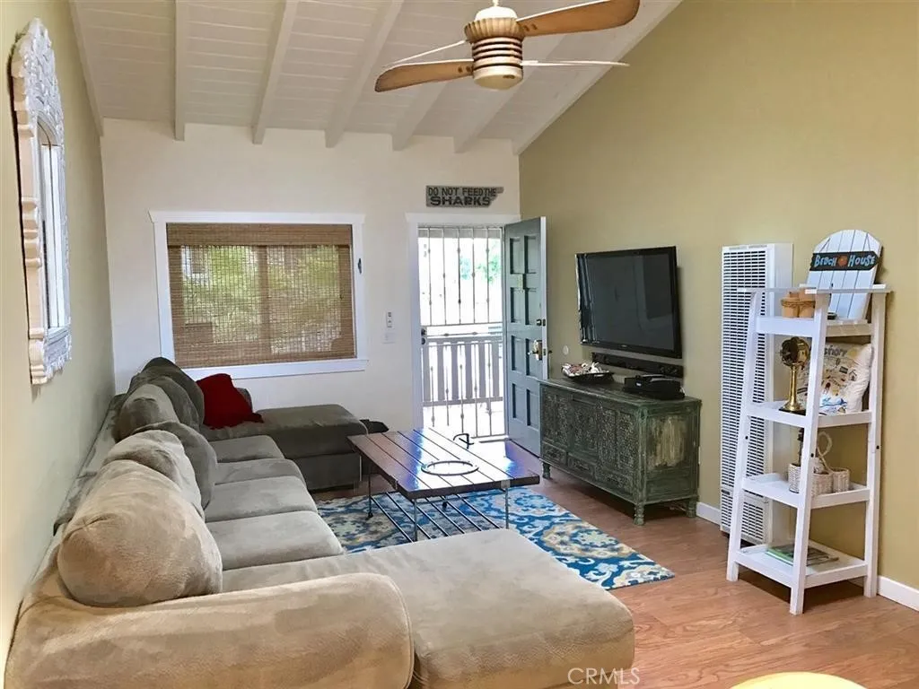 Carlsbad, California 92008, United States, 2 Bedrooms Bedrooms, ,1 BathroomBathrooms,Residential,Pending,202738