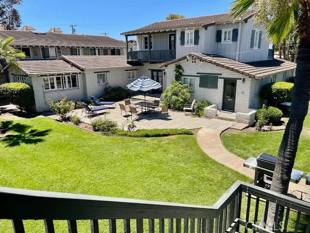 Carlsbad, California 92008, United States, 2 Bedrooms Bedrooms, ,1 BathroomBathrooms,Residential,Pending,202738