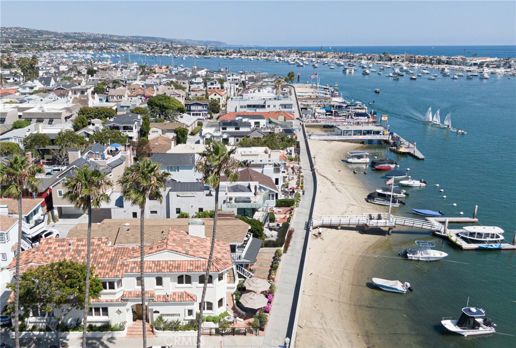 300 S Bay Front