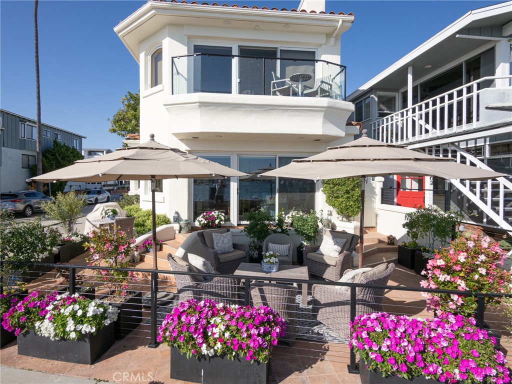 300 S Bay Front