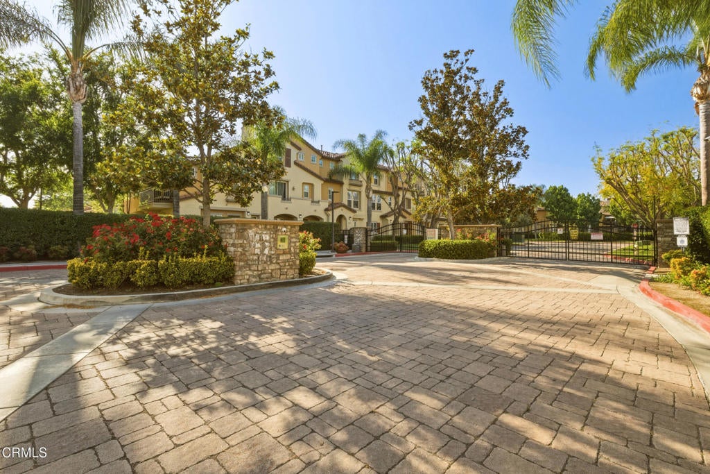 6250 Isidora Lane