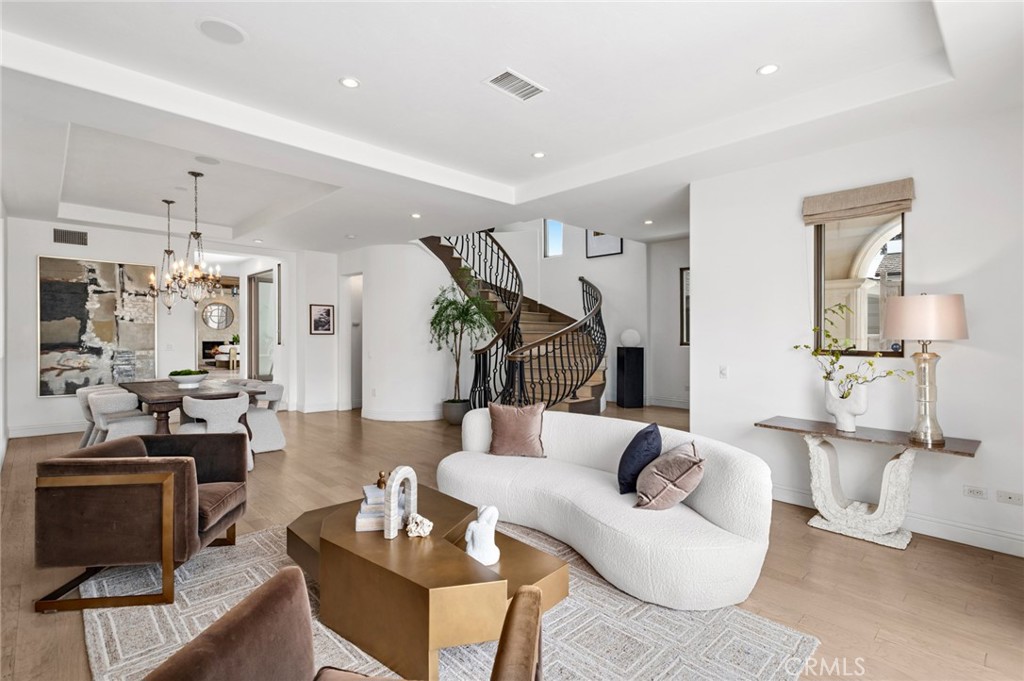Corona del Mar South of PCH (CDMS) - Residential