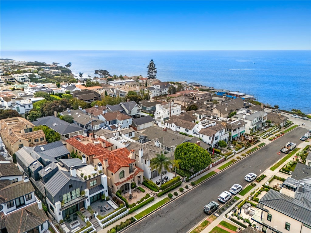 Corona del Mar South of PCH (CDMS) - Residential