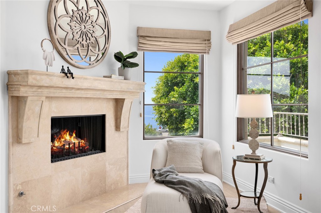 Corona del Mar South of PCH (CDMS) - Residential