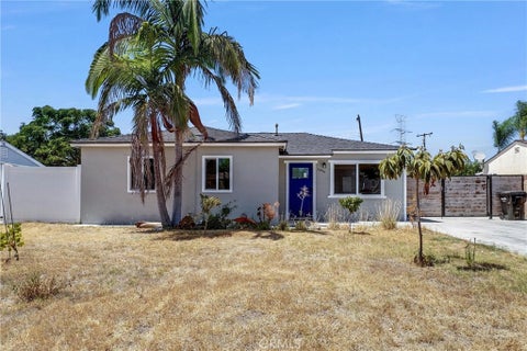 Photo of 5505 N Traymore AVE, Covina, CA 91722 (MLS # DW26180193)